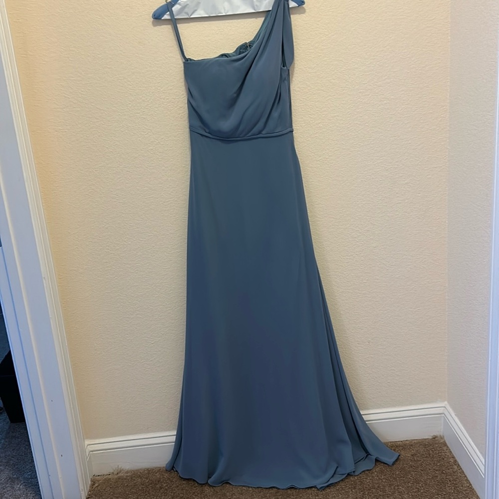 Elegant Blue One-Shoulder Wedding Dress